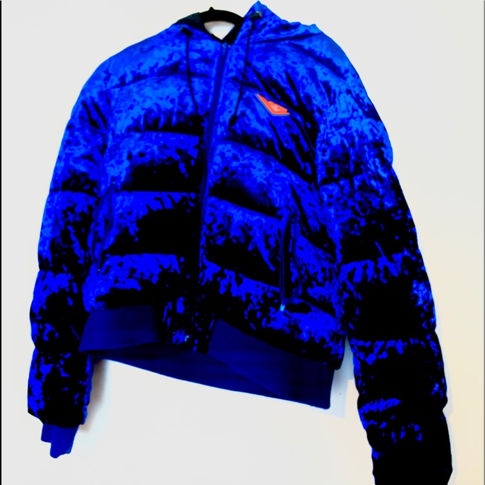 Blue Pony x Forever21 velvet puffer coat size large